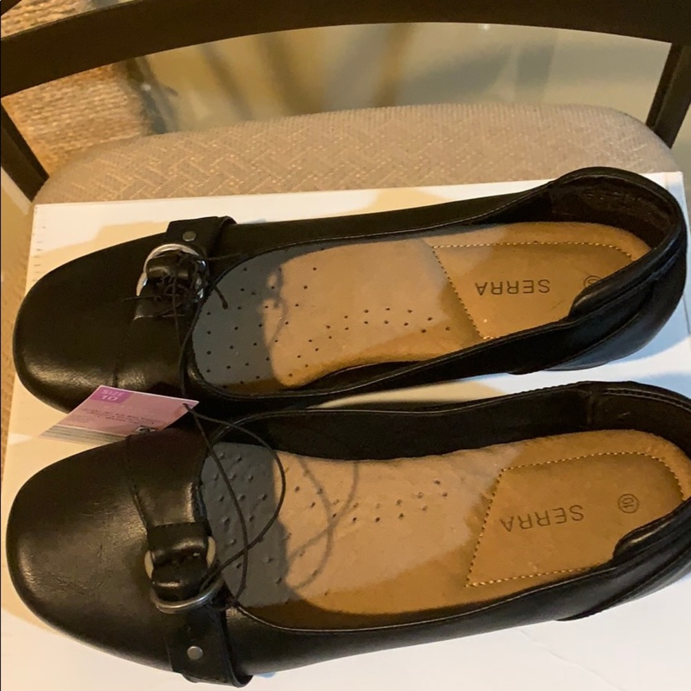 Flats - never worn